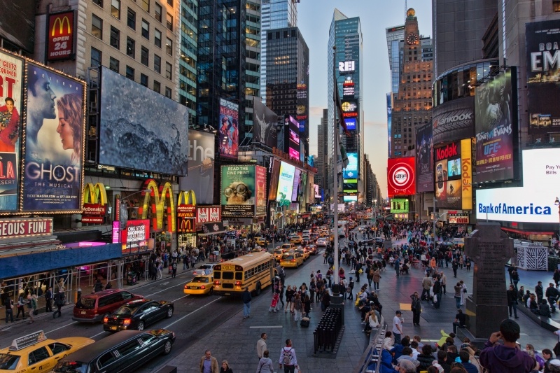 phototimesquaretrafficnewyorkvilleusalesoir